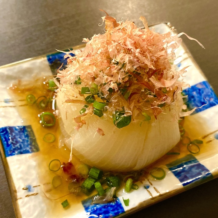 出汁の旨味たっぷり!【新玉ねぎのお浸し】